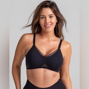 Honeylove Liftwear CrossOver Bra - Size 1X 40C/D in Black Like New